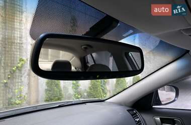 Седан Kia Optima 2014 в 