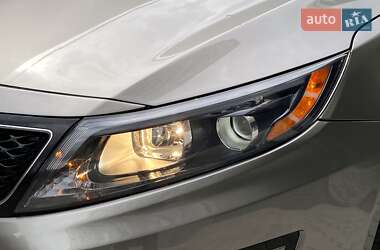 Седан Kia Optima 2014 в 