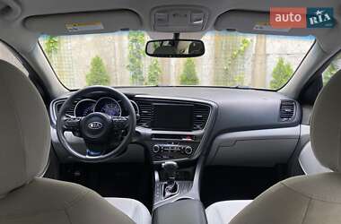 Седан Kia Optima 2014 в 