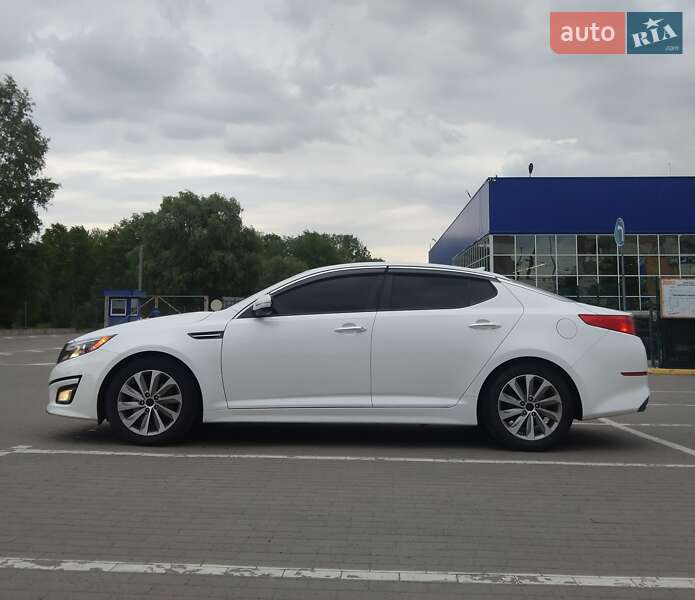 Седан Kia Optima 2015 в Сумах