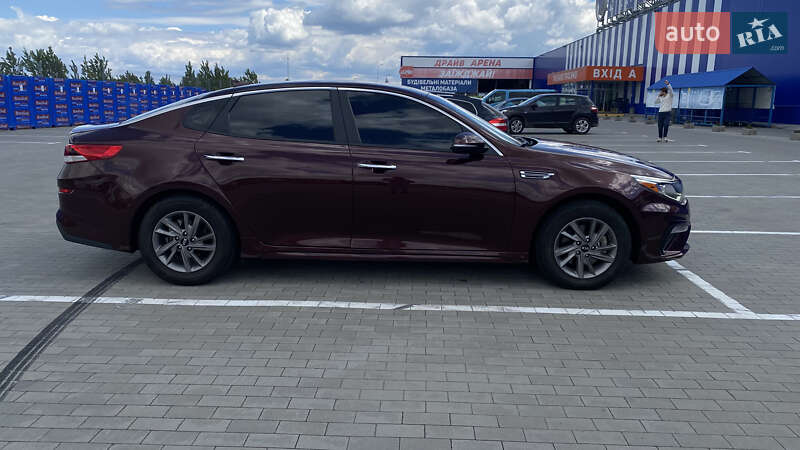 Седан Kia Optima 2019 в Виннице