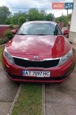Седан Kia Optima 2012 в Калуші