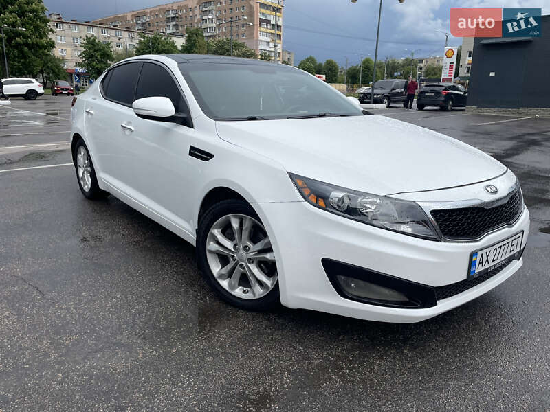 Седан Kia Optima 2012 в Харькове