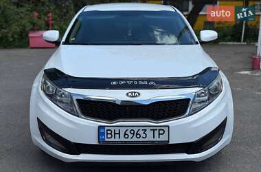 Седан Kia Optima 2012 в 