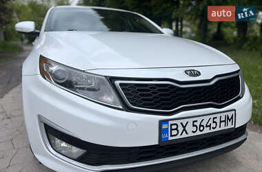Седан Kia Optima 2011 в 