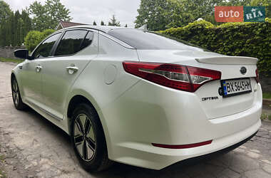 Седан Kia Optima 2011 в 