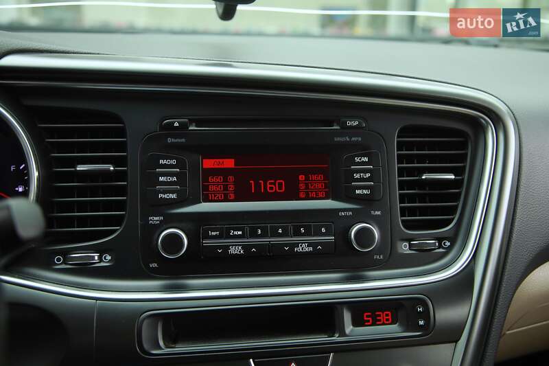 Седан Kia Optima 2013 в Харькове