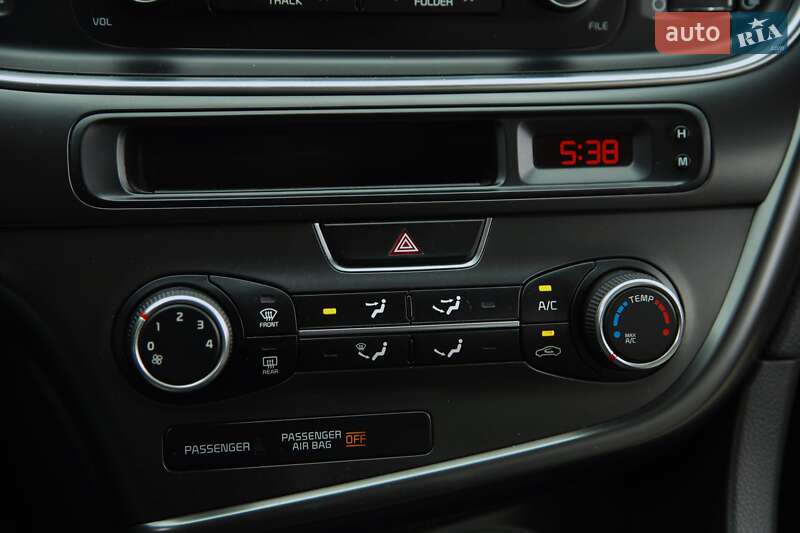 Седан Kia Optima 2013 в Харькове