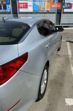 Седан Kia Optima 2014 в 