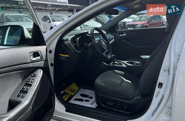 Седан Kia Optima 2015 в 