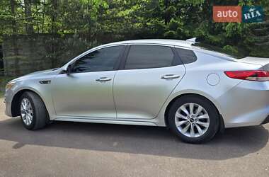 Седан Kia Optima 2017 в 