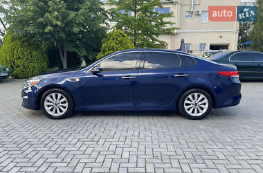 Седан Kia Optima 2016 в 