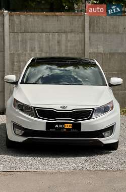 Седан Kia Optima 2013 в 