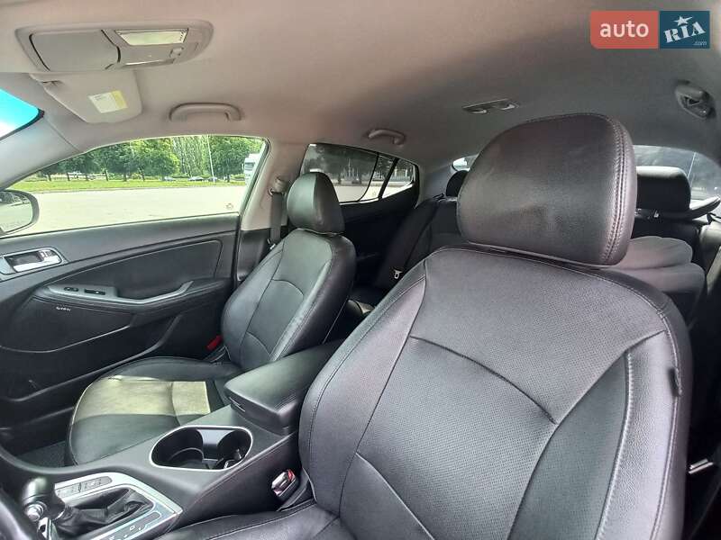 Седан Kia Optima 2015 в Черкассах