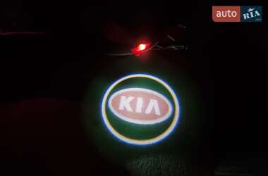 Седан Kia Optima 2014 в 