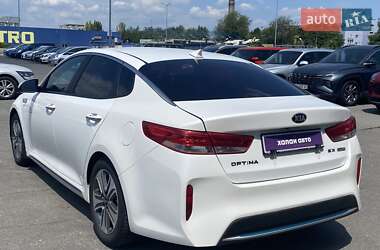 Седан Kia Optima 2017 в 