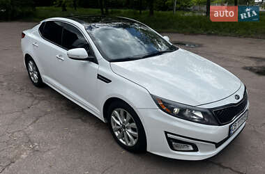 Седан Kia Optima 2014 в 