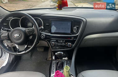 Седан Kia Optima 2014 в 