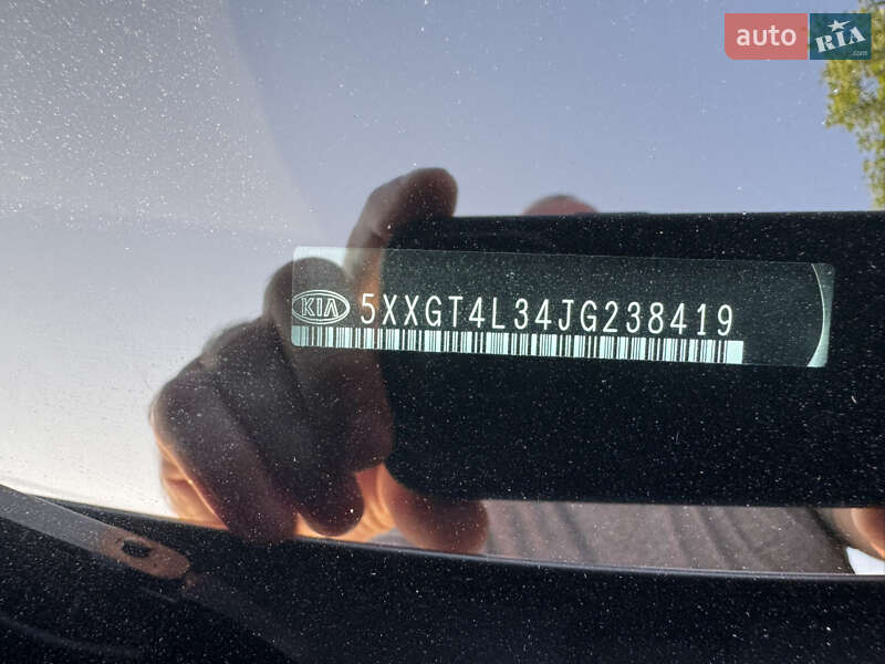 Седан Kia Optima 2017 в Умані