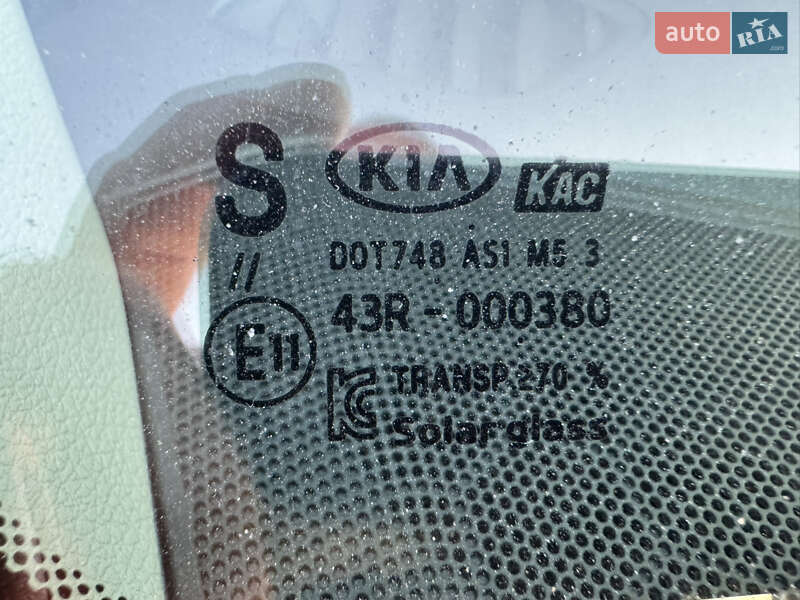 Седан Kia Optima 2017 в Умані