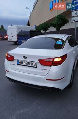 Седан Kia Optima 2014 в 