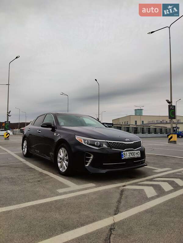 Седан Kia Optima 2017 в Львове