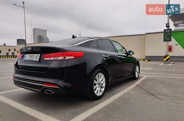 Седан Kia Optima 2017 в 