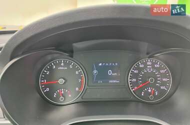 Седан Kia Optima 2017 в 