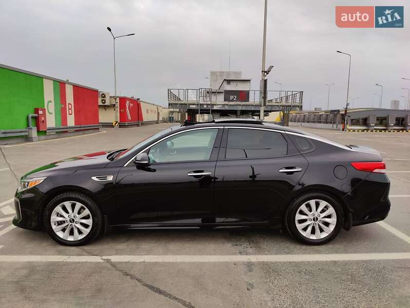 Седан Kia Optima 2017 в Львове