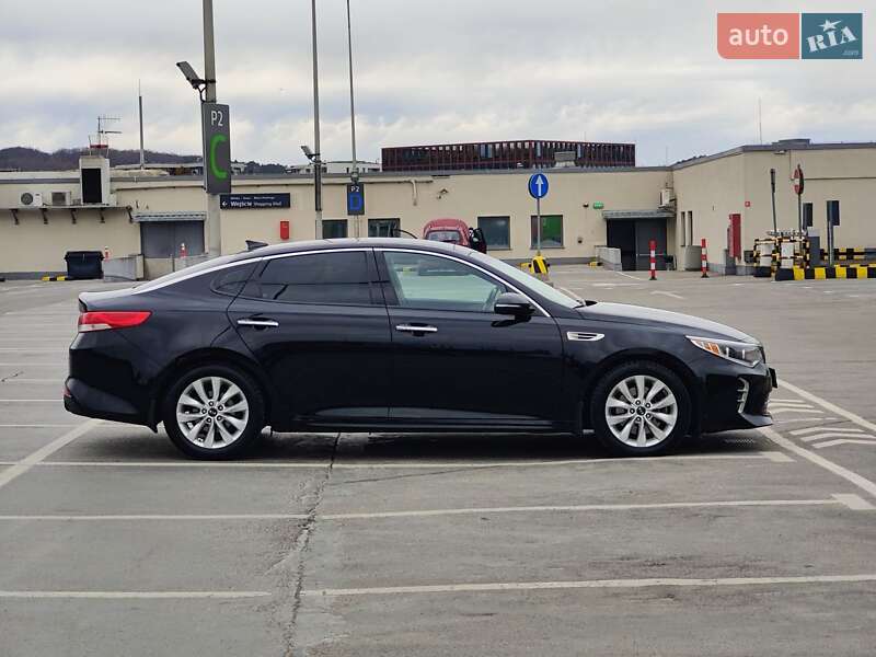 Седан Kia Optima 2017 в Львове