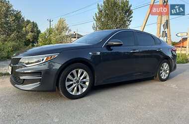 Седан Kia Optima 2016 в 