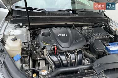 Седан Kia Optima 2013 в Львове