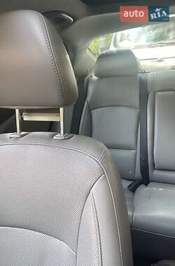 Седан Kia Optima 2013 в Львове
