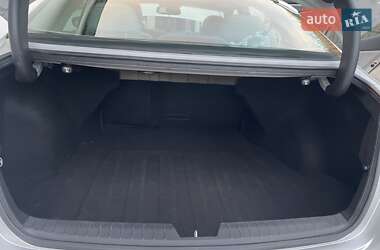Седан Kia Optima 2013 в Львове