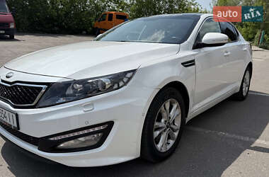 Седан Kia Optima 2012 в 