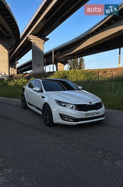 Седан Kia Optima 2012 в Киеве