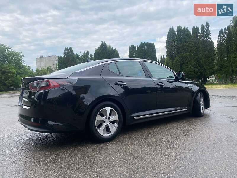 Седан Kia Optima 2014 в Киеве