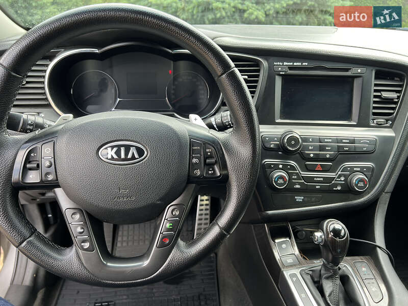 Седан Kia Optima 2012 в Дніпрі