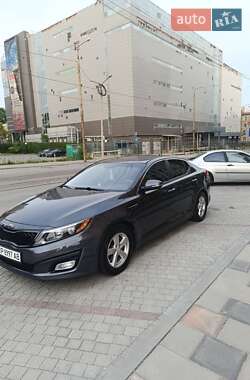 Седан Kia Optima 2015 в 