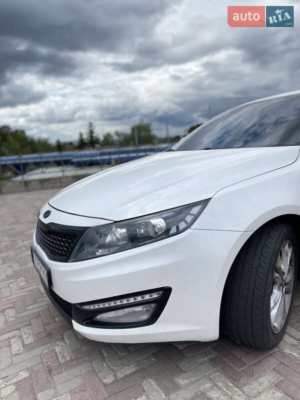 Седан Kia Optima 2011 в Харькове