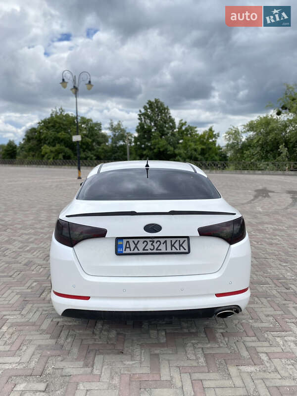 Седан Kia Optima 2011 в Харькове