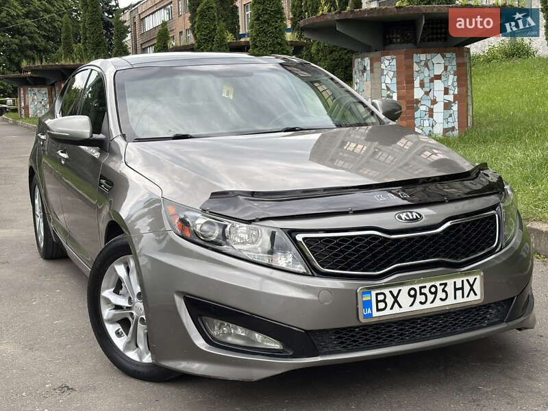 Седан Kia Optima 2012 в 