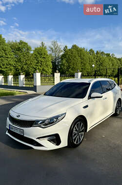 Универсал Kia Optima 2019 в Звягеле