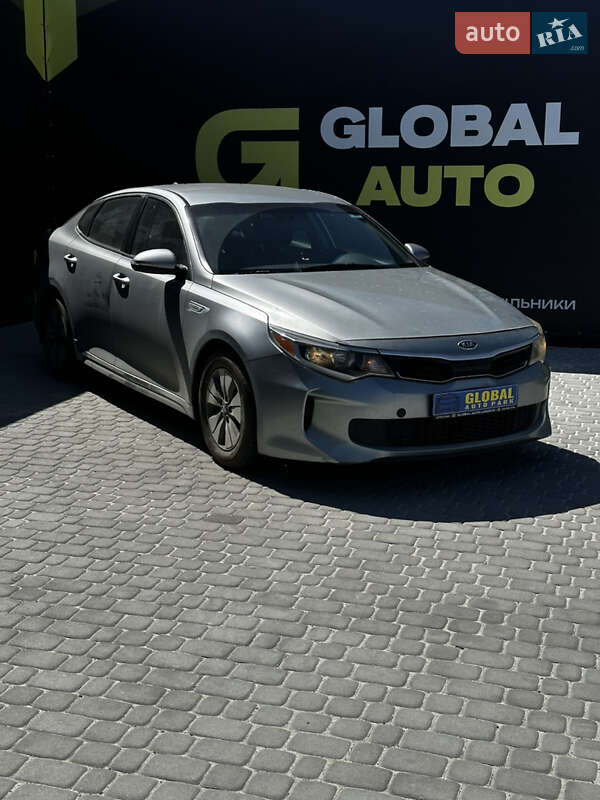 Седан Kia Optima 2016 в Львові