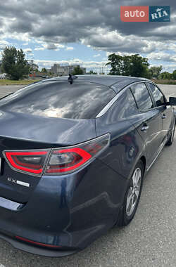 Седан Kia Optima 2014 в Києві