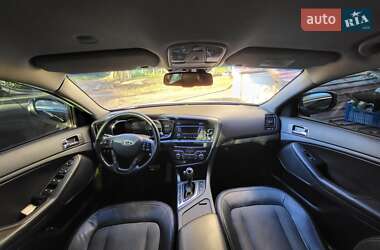 Седан Kia Optima 2011 в 