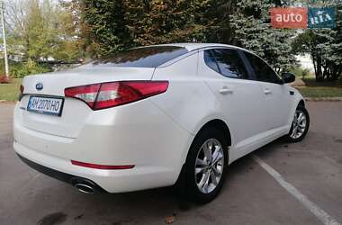 Седан Kia Optima 2011 в 