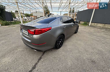 Седан Kia Optima 2015 в 