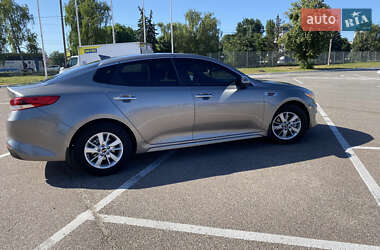 Седан Kia Optima 2017 в 