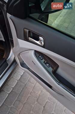 Седан Kia Optima 2014 в 